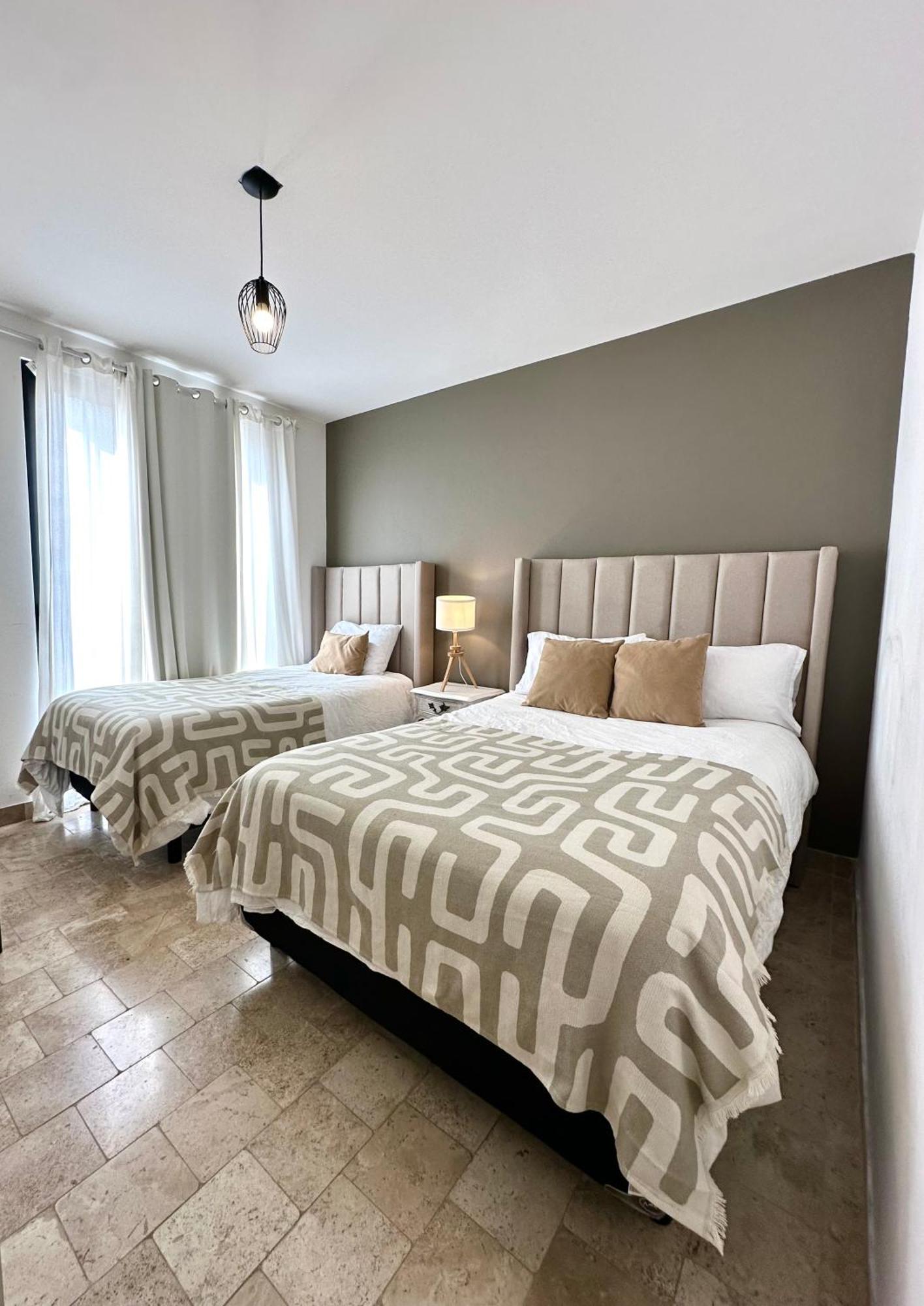 סאן מיגל דה אלנדה 3Bedrooms-5 Min Downtown-Wifi-Pool-Jacuzzi-Parking מראה חיצוני תמונה